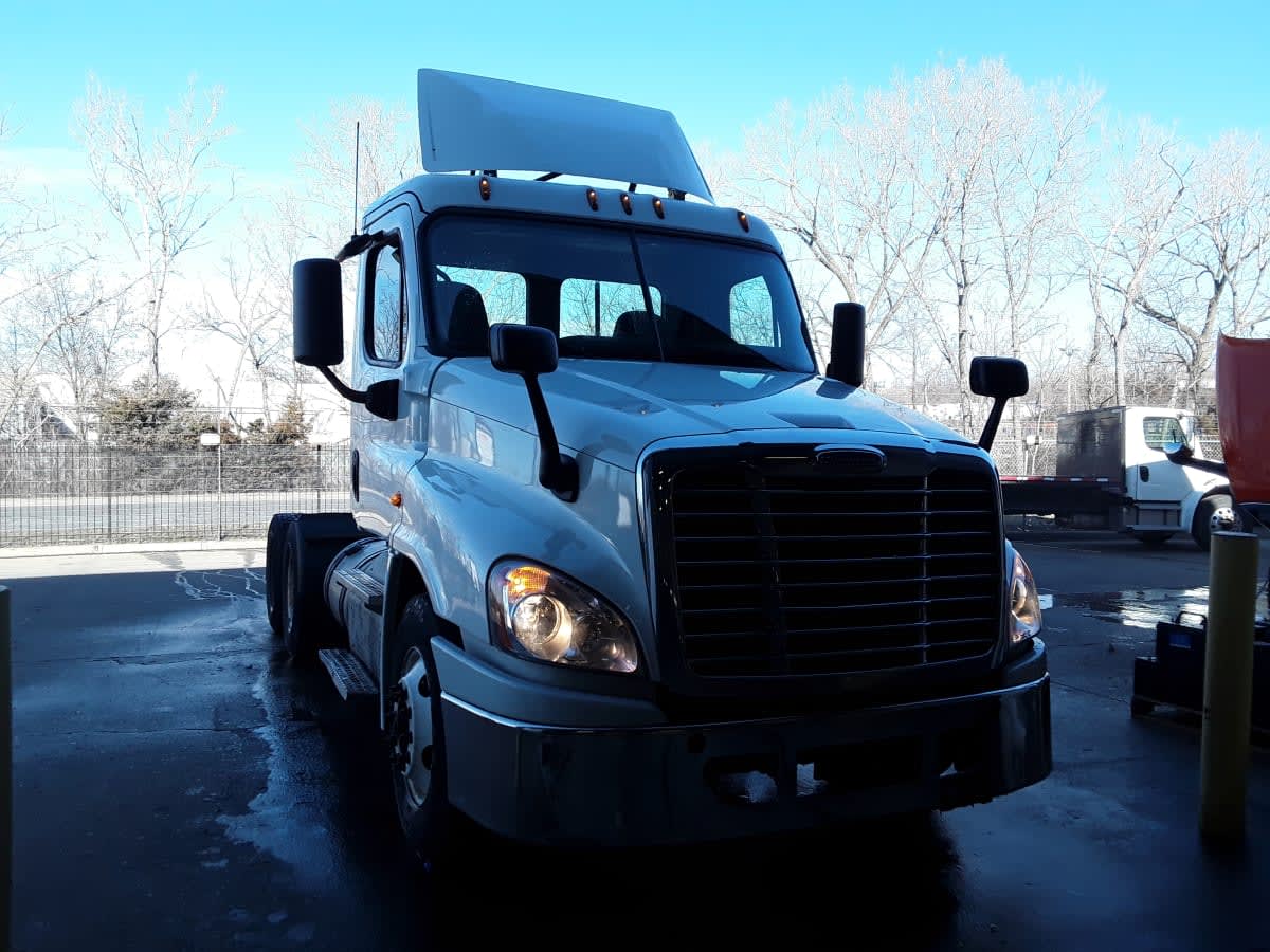 2019 Freightliner - image 3