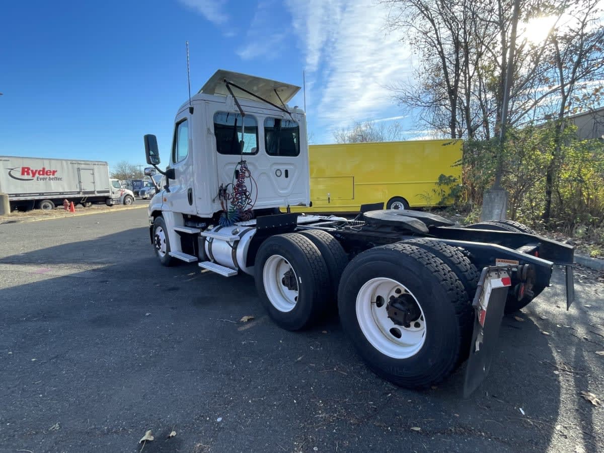 2019 Freightliner - image 6