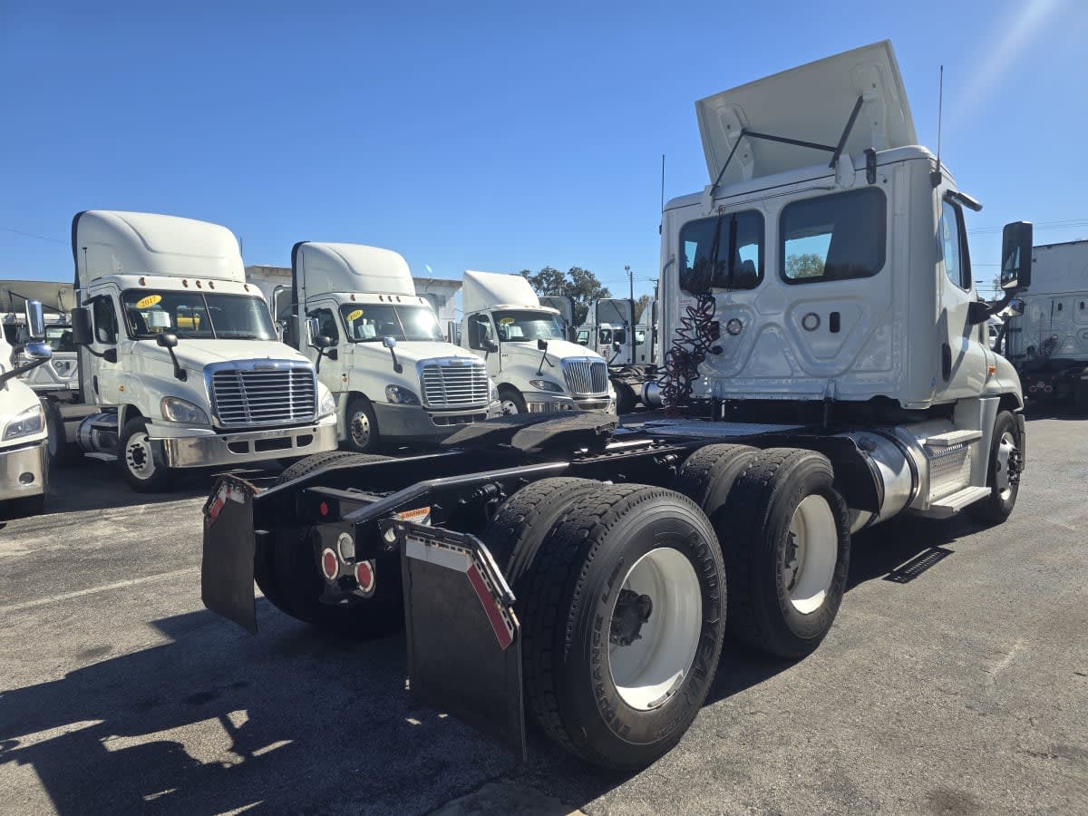 2019 Freightliner - image 6