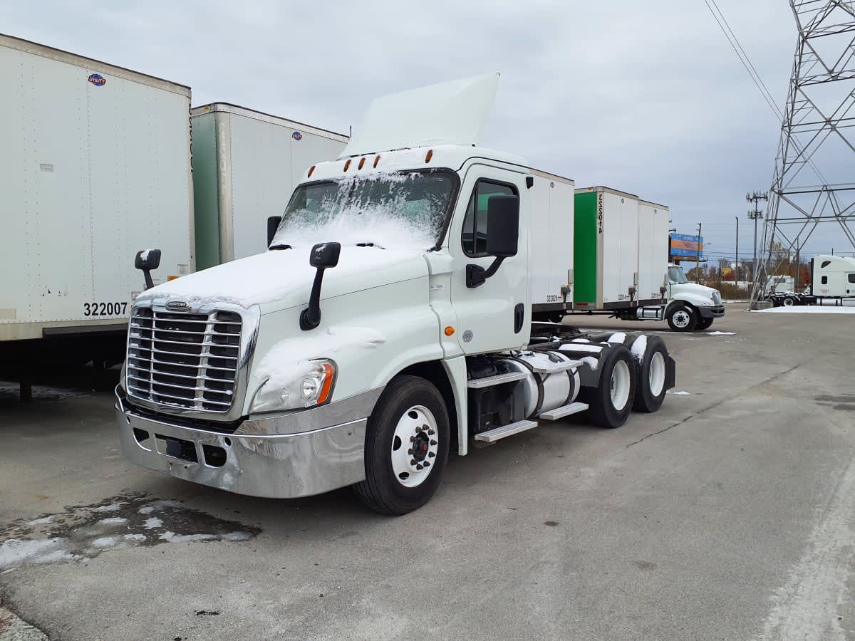 2019 Freightliner/Mercedes CASCADIA 125 813681 2019 Freightliner/Mercedes CASCADIA 125 813681