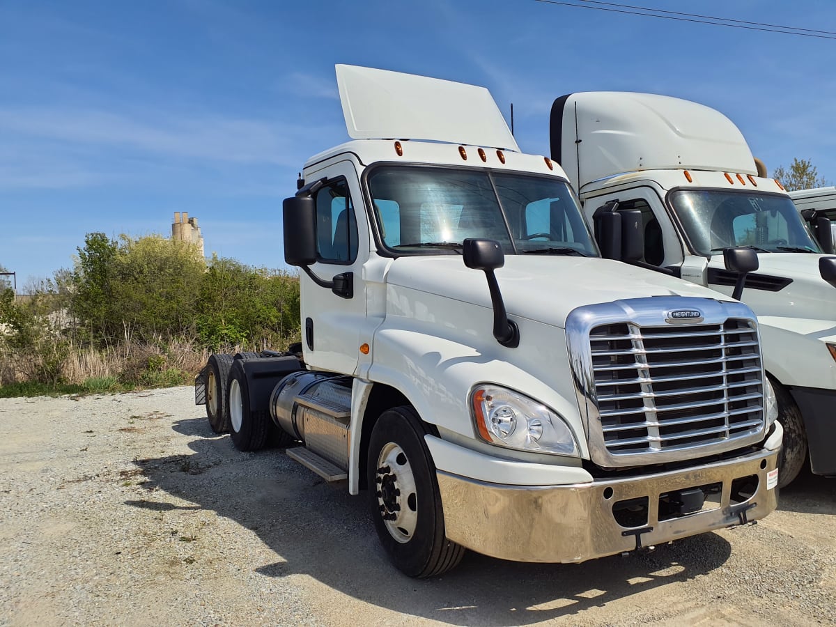 2019 Freightliner/Mercedes CASCADIA 125 813683