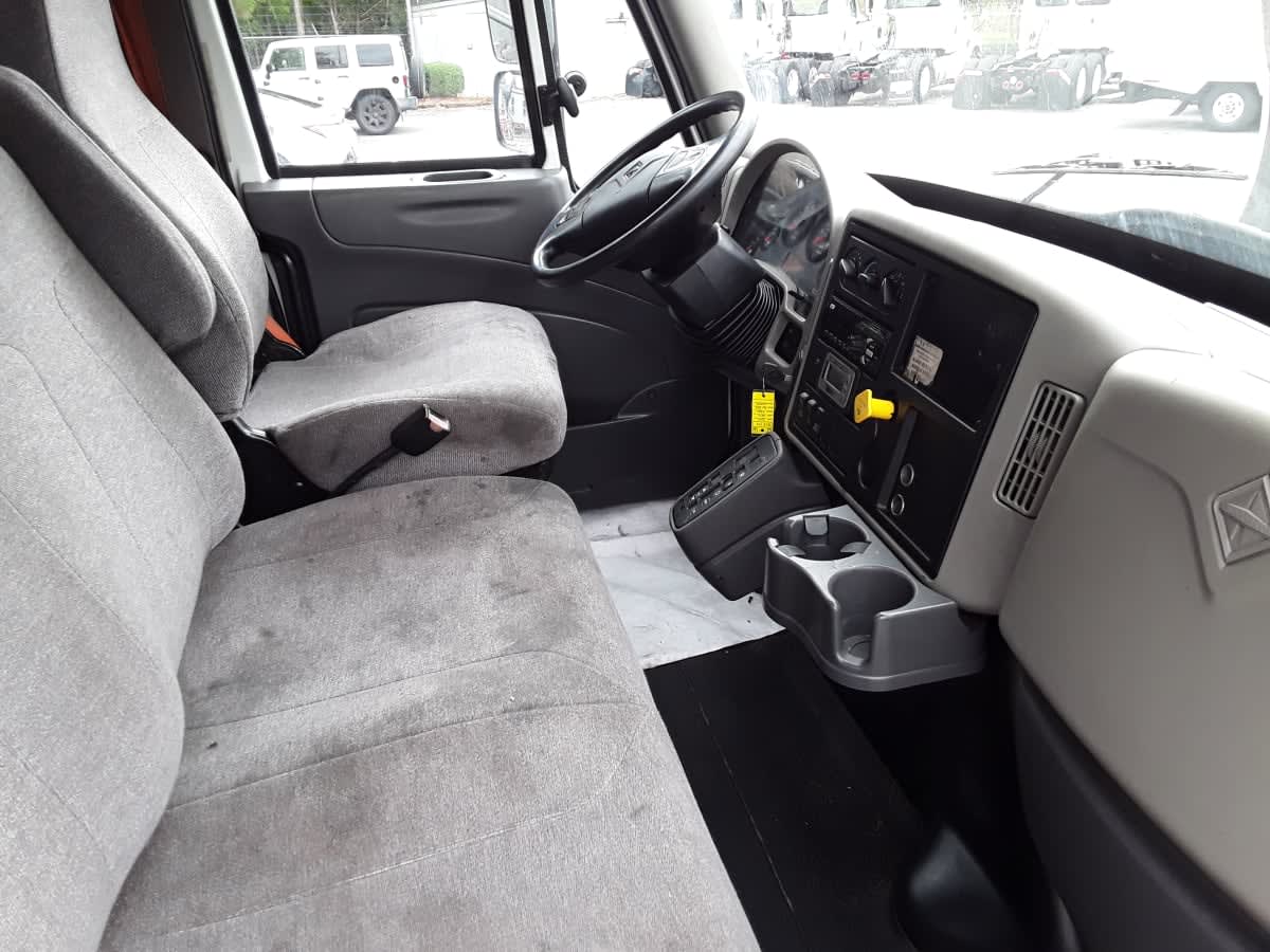 2019 Navistar International 4300 813714