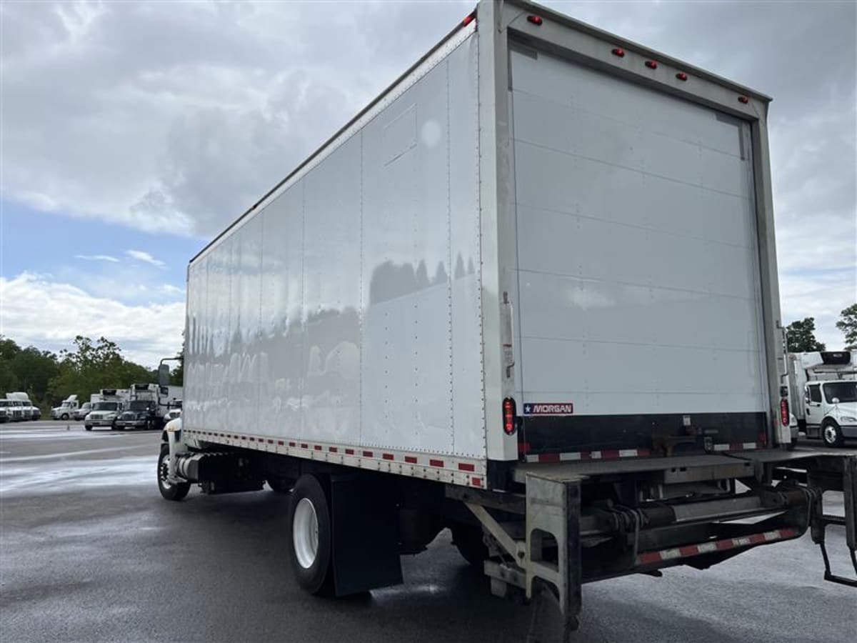 2019 Navistar International 4300 813735