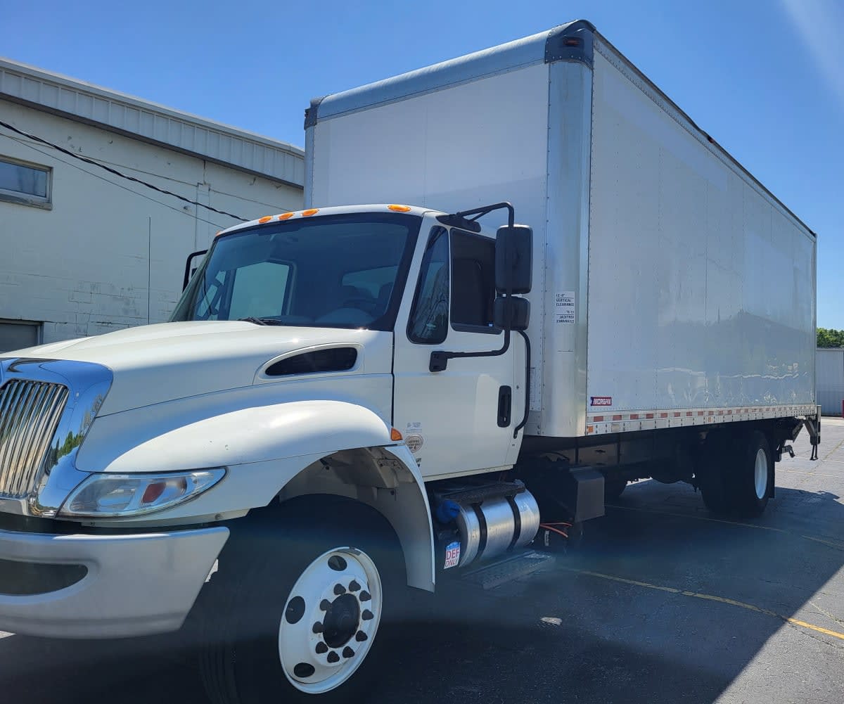2019 Navistar International 4300 813756
