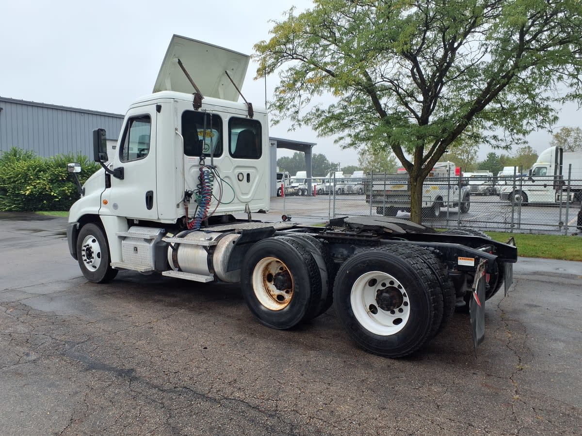 2019 Freightliner/Mercedes CASCADIA 125 813760