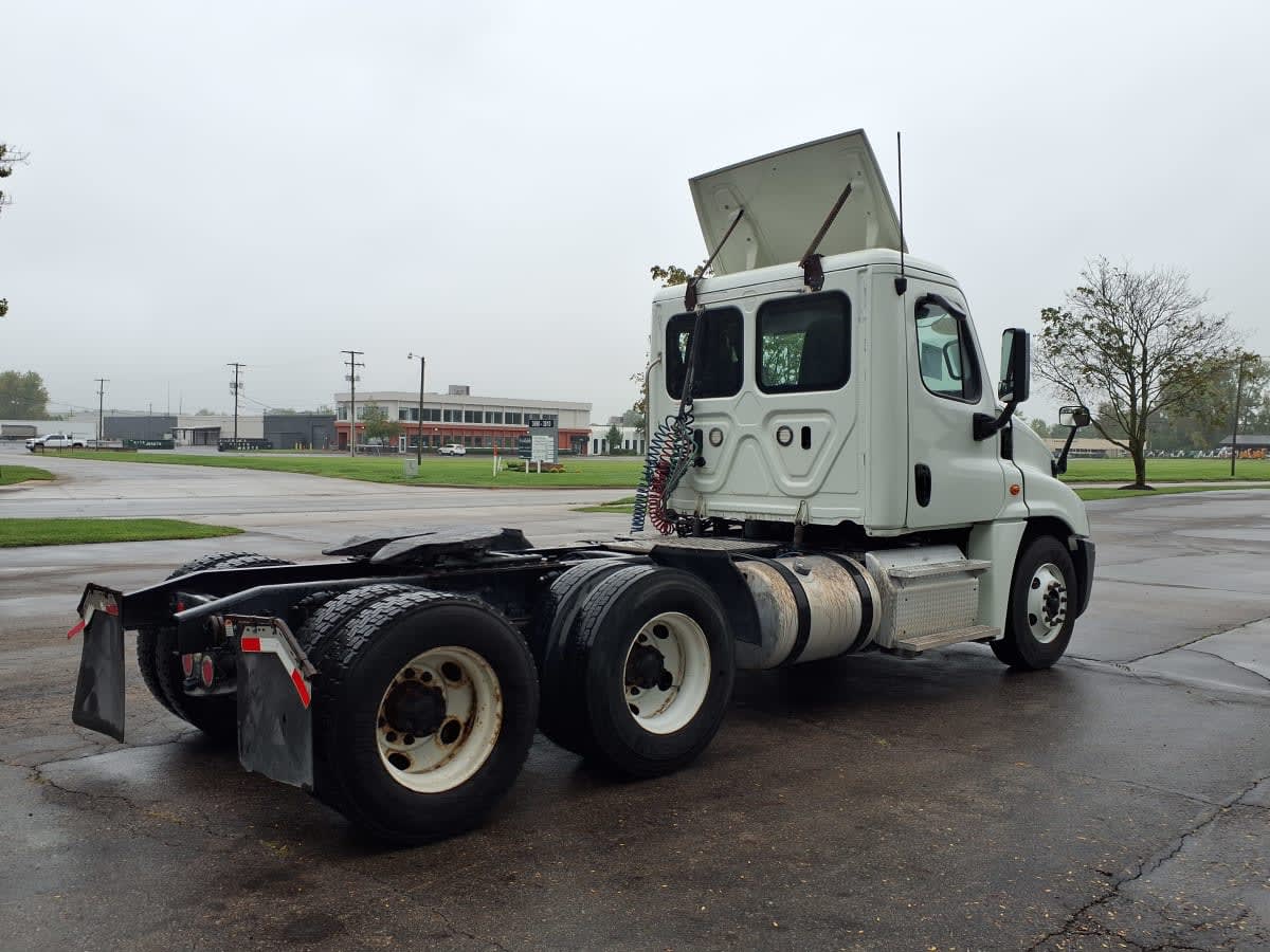 2019 Freightliner/Mercedes CASCADIA 125 813760