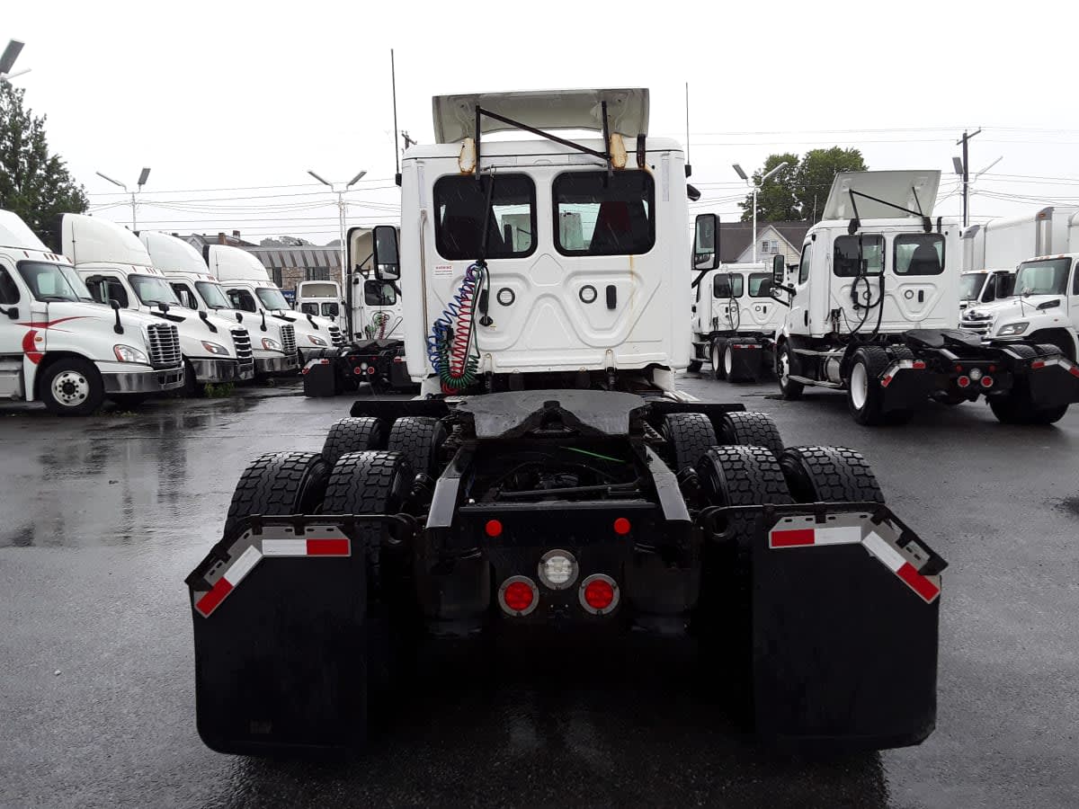 2019 Freightliner CASCADIA 125 813777