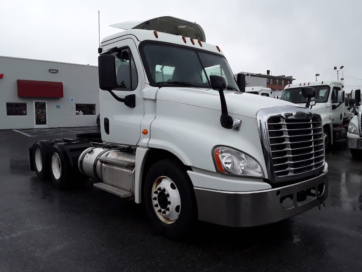 2019 Freightliner CASCADIA 125 813777