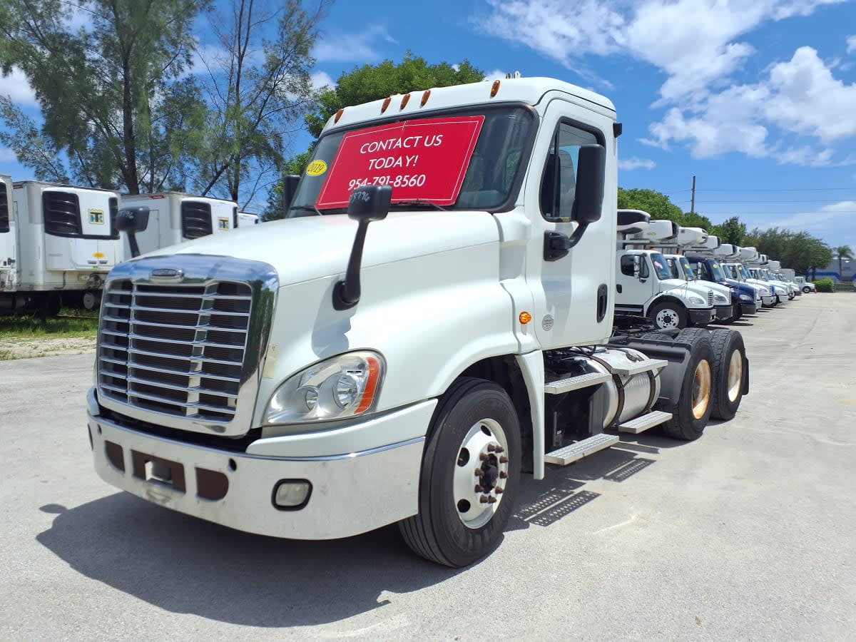 2019 Freightliner - image 1