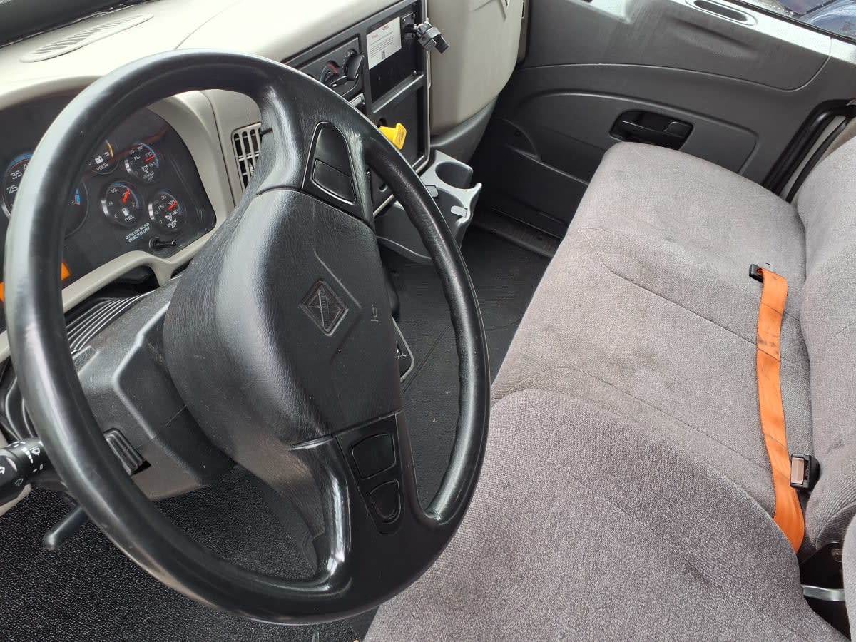 2019 Navistar International 4300 813818
