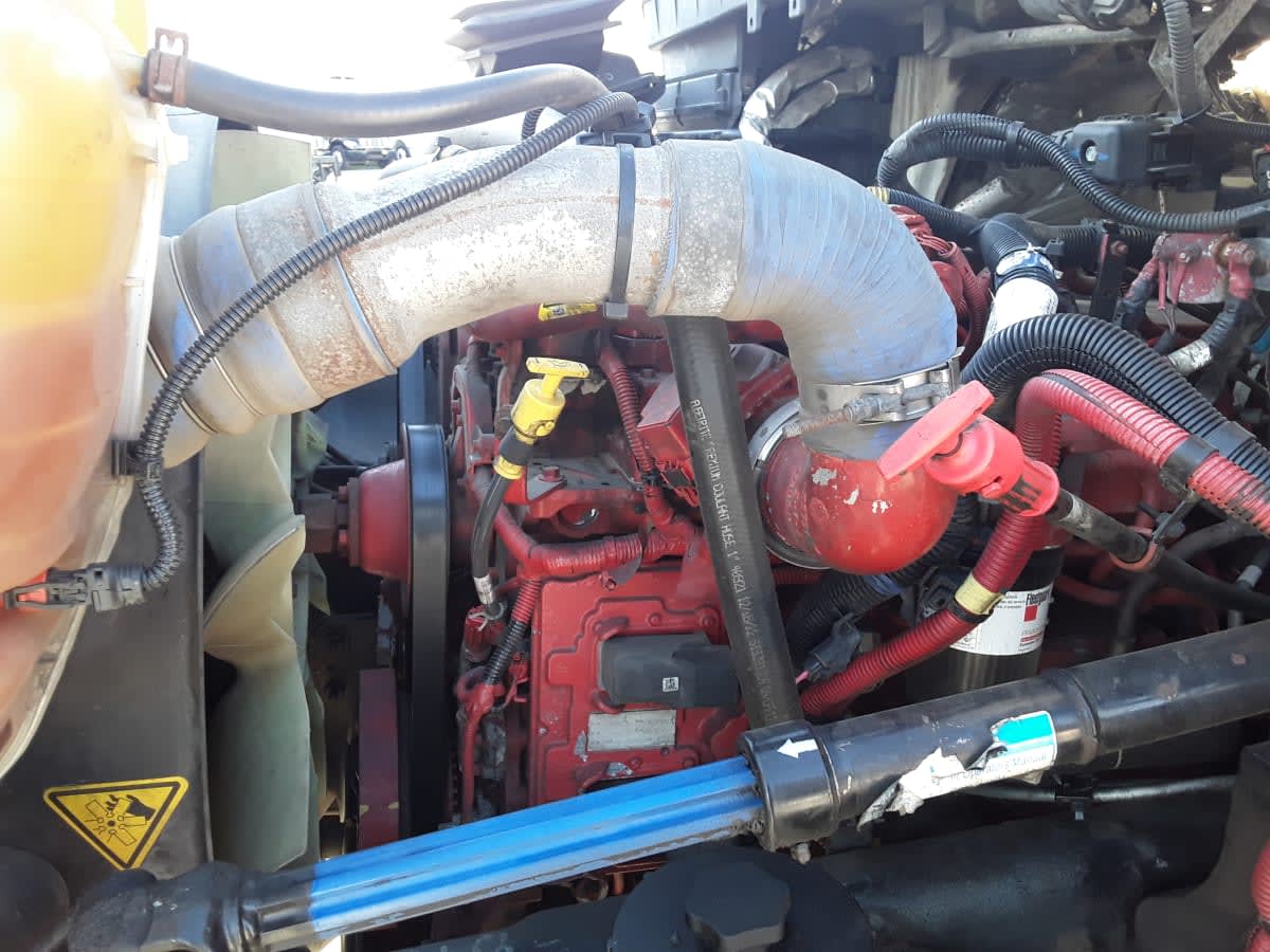 2019 Navistar International 4300 813819