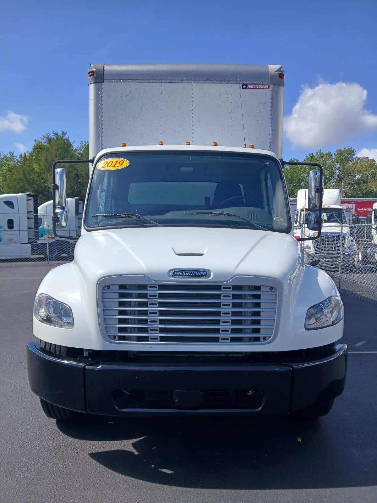 2019 Freightliner/Mercedes M2 106 813825