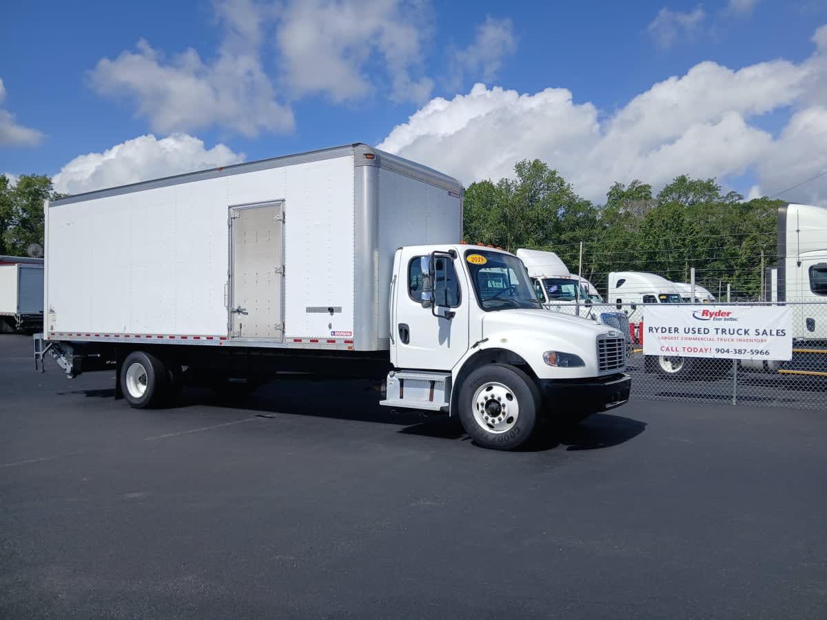 2019 Freightliner/Mercedes M2 106 813825