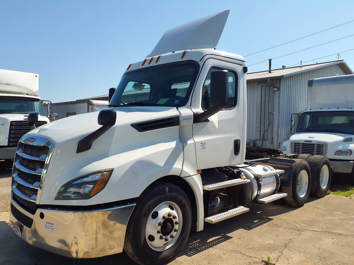 2019 Freightliner NEW CASCADIA PX12664 813857