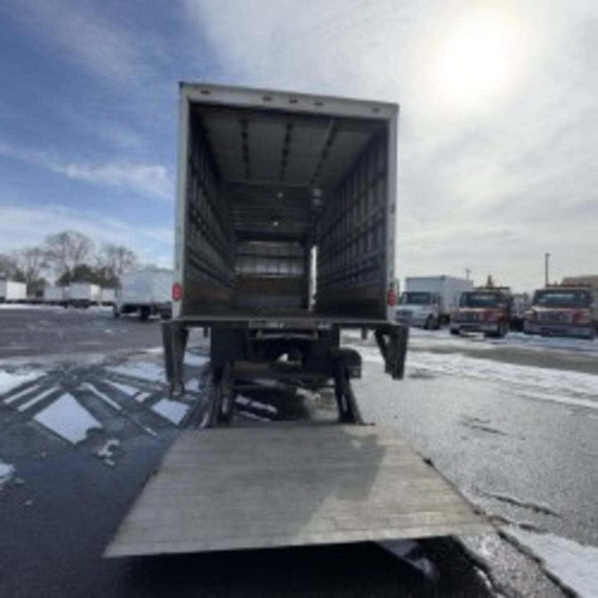 2019 Navistar International 4300 813861