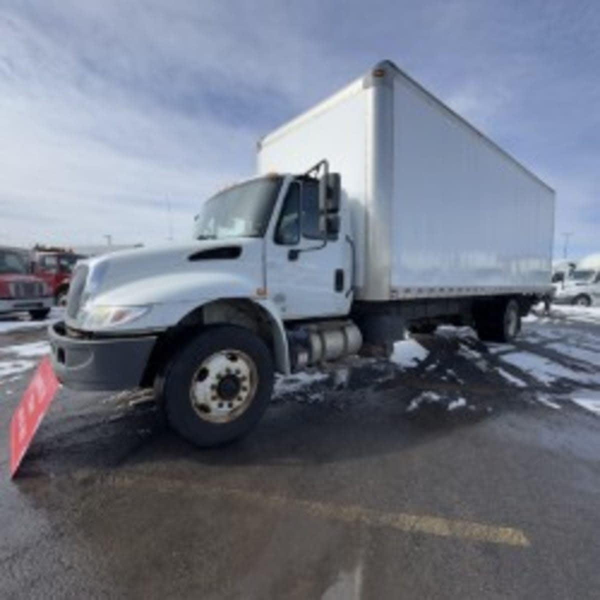 2019 Navistar International 4300 813861