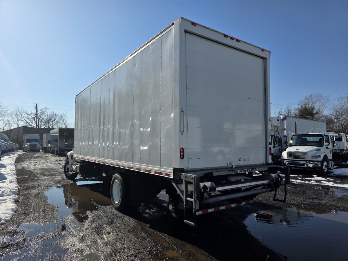 2019 Navistar International 4300 813877