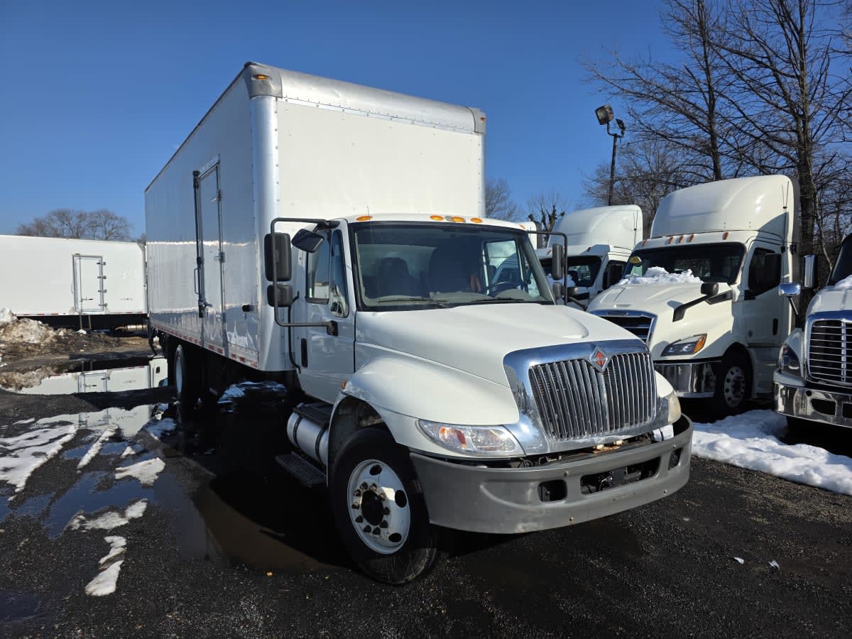 2019 Navistar International 4300 813877