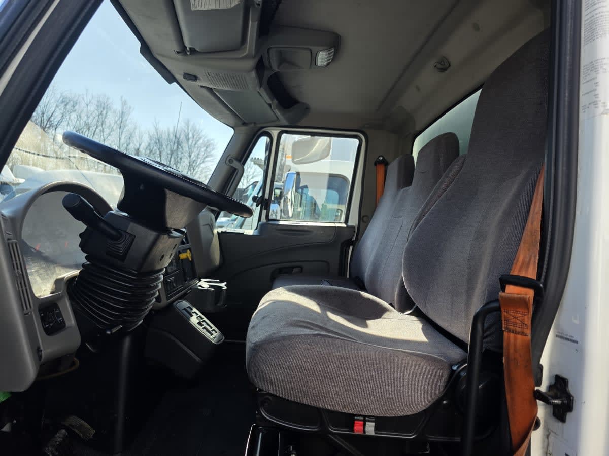 2019 Navistar International 4300 813877