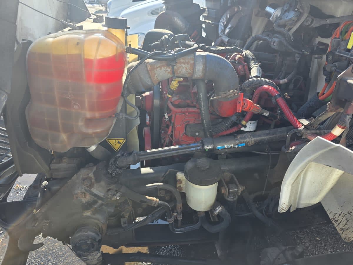 2019 Navistar International 4300 813877