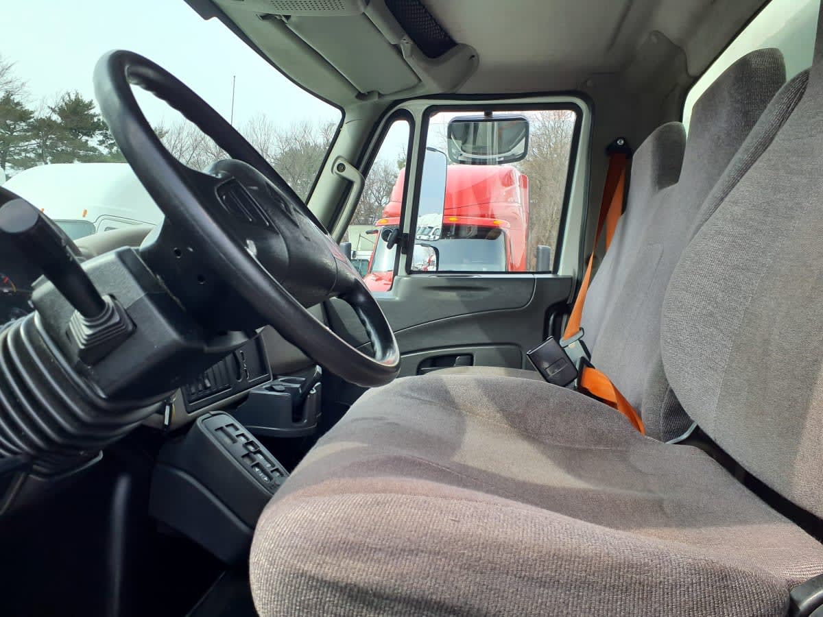 2019 Navistar International 4300 813880