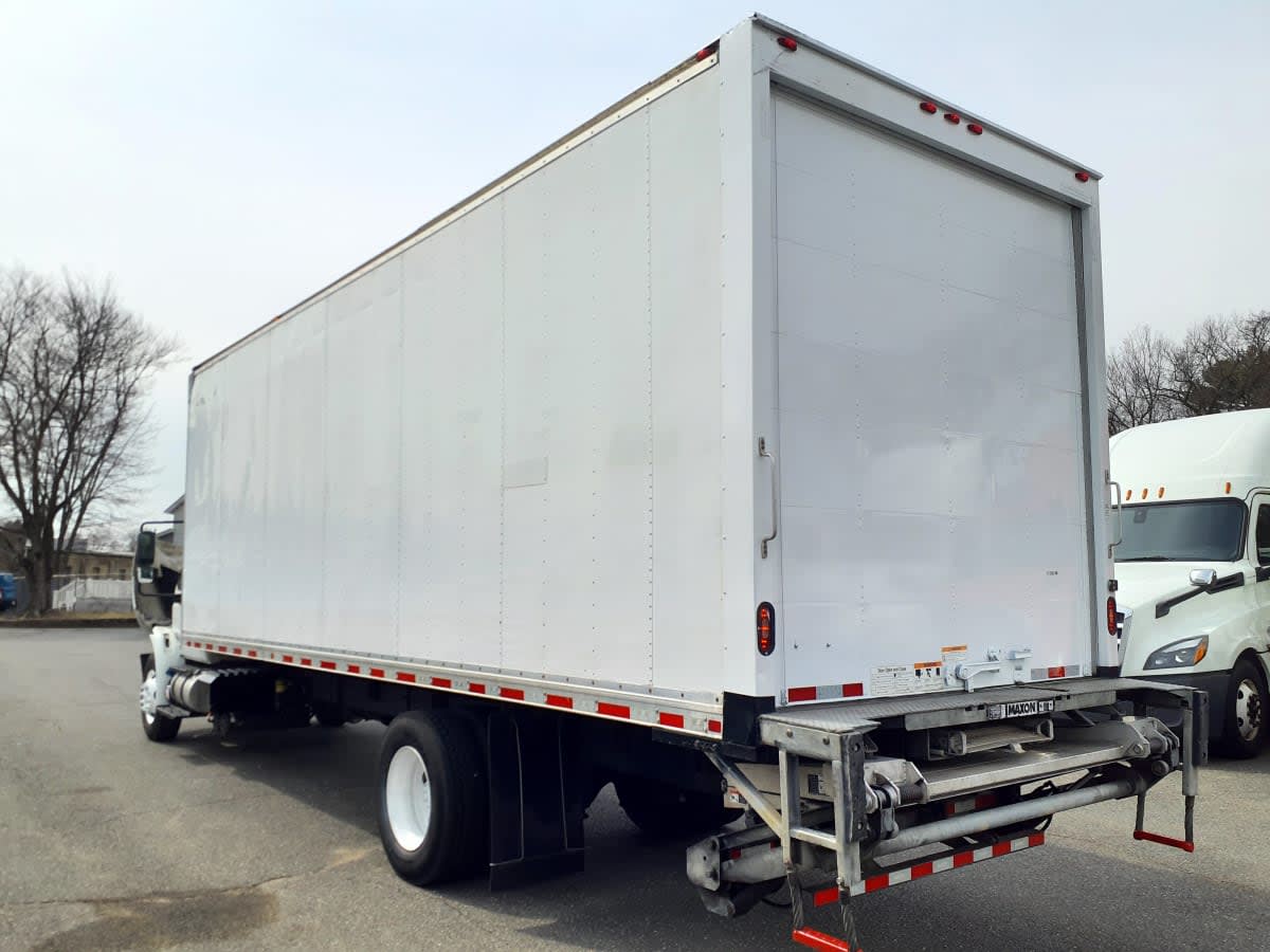 2019 Navistar International 4300 813880