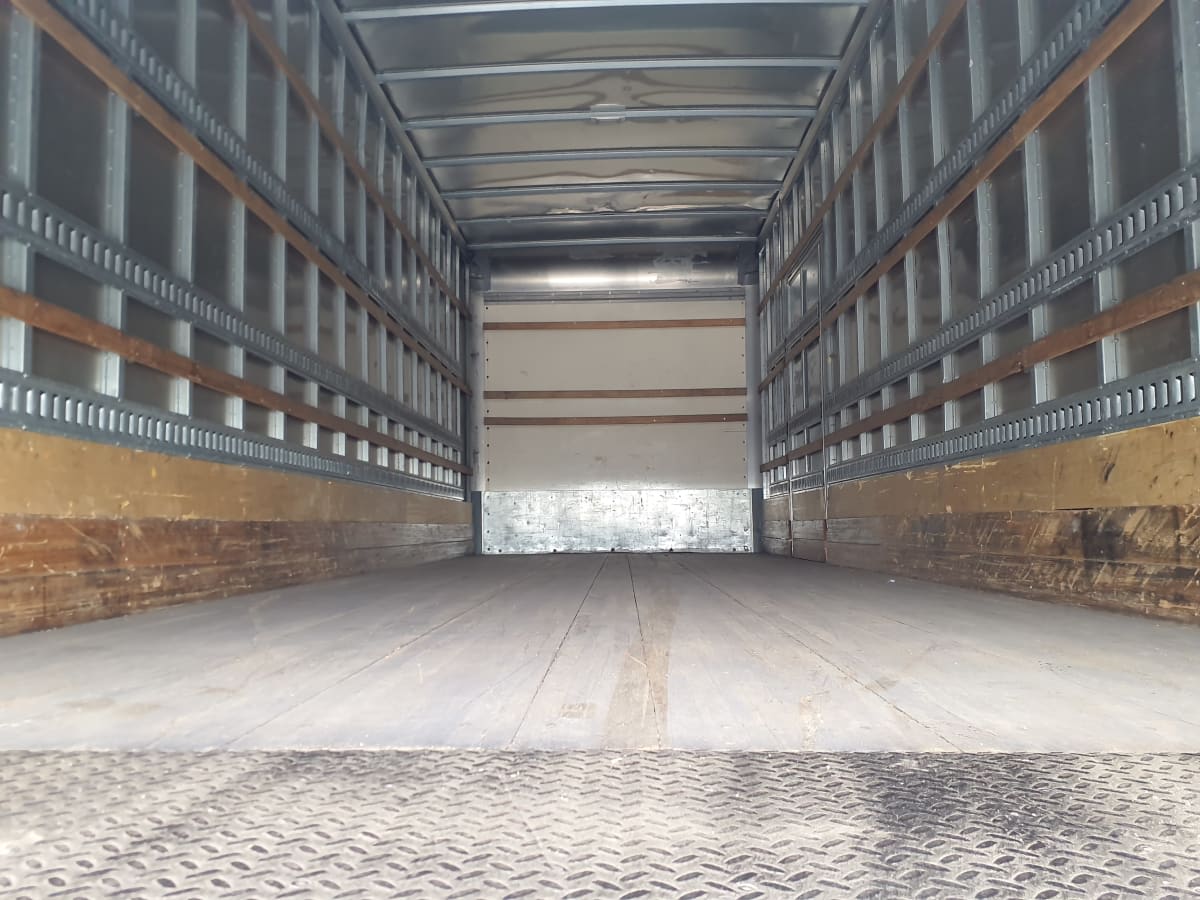 2019 Navistar International 4300 813880