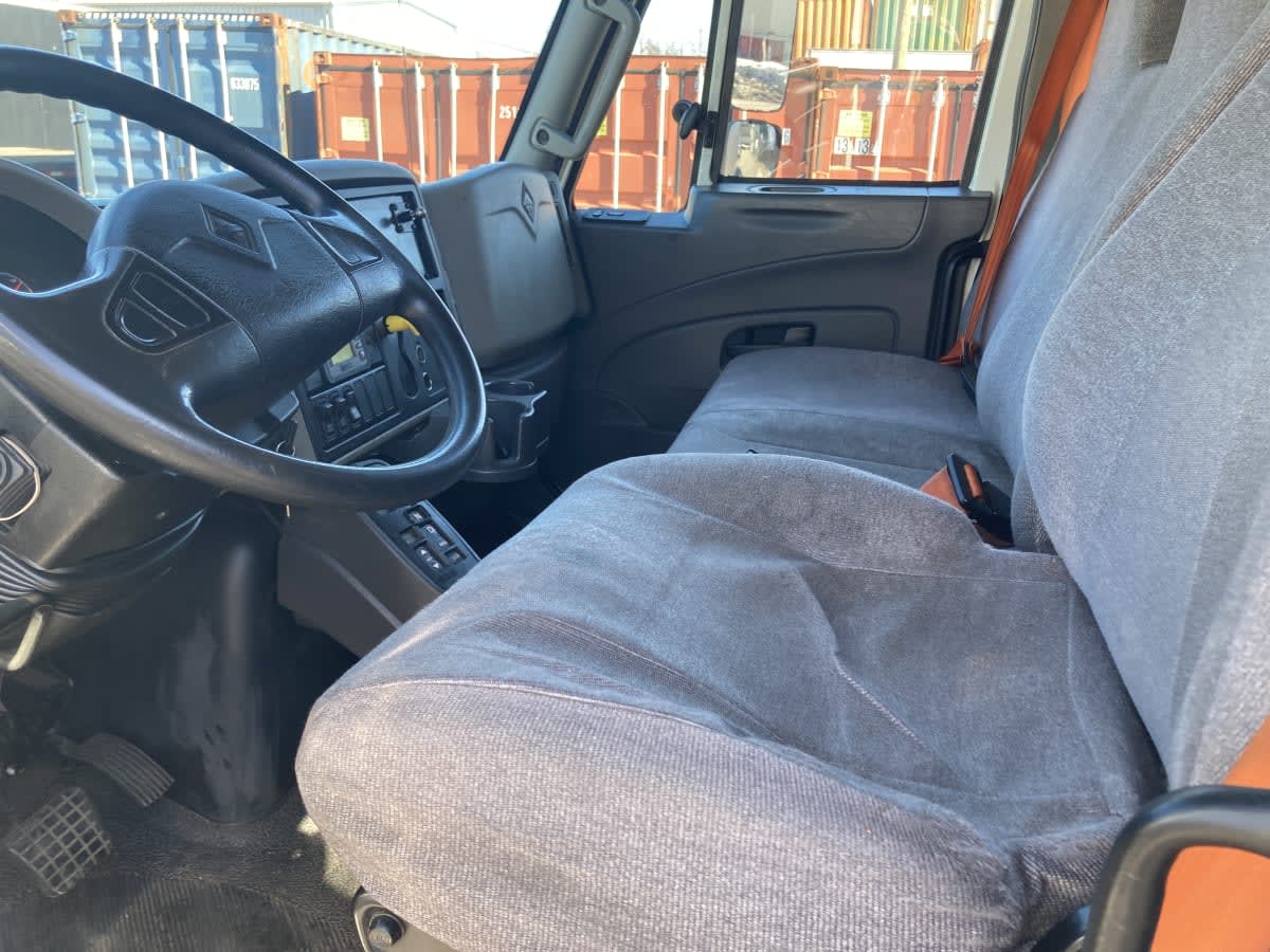 2019 Navistar International 4300 813909