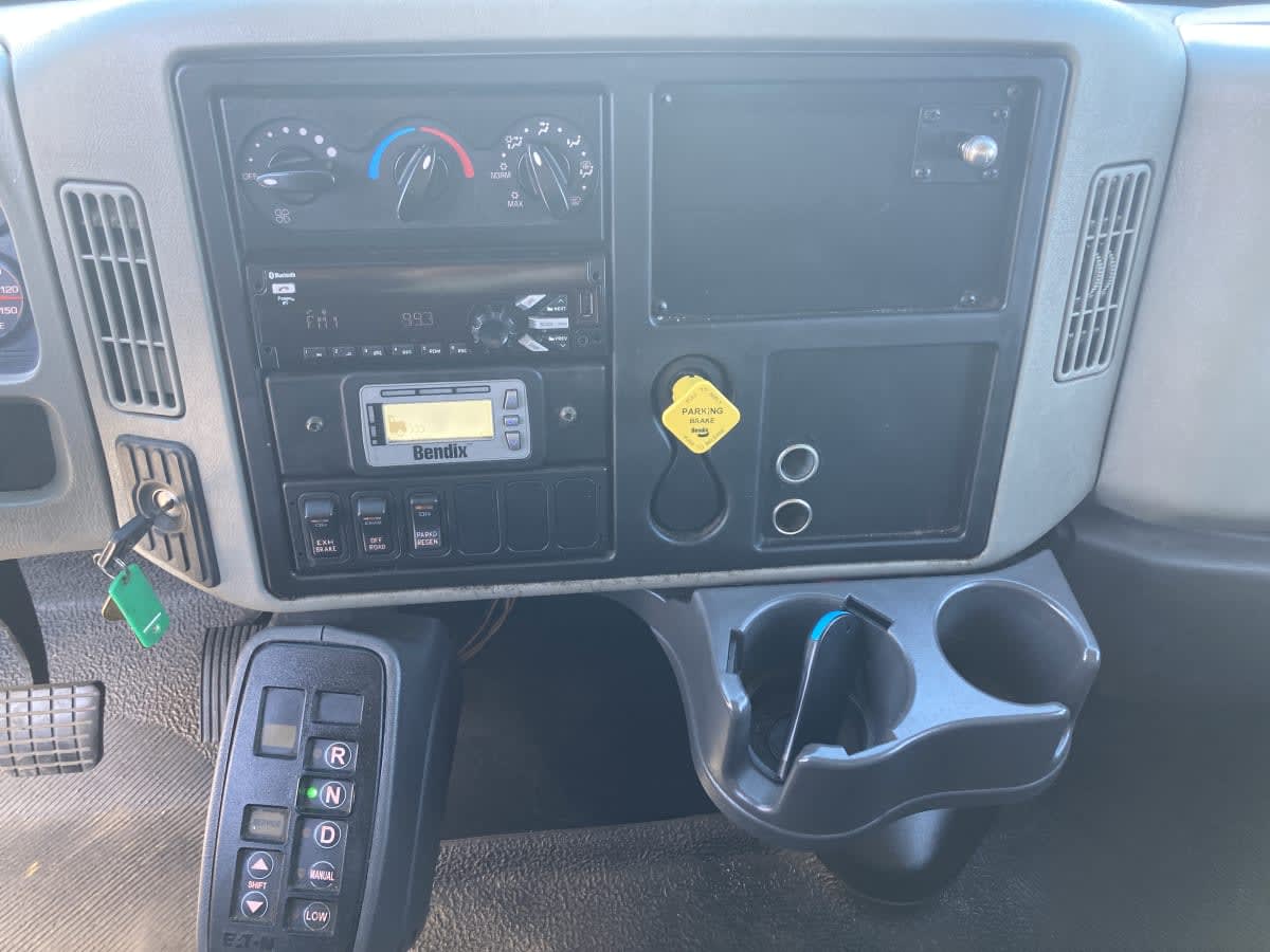 2019 Navistar International 4300 813909