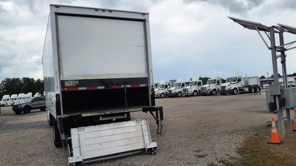 2019 Navistar International 4300 813919