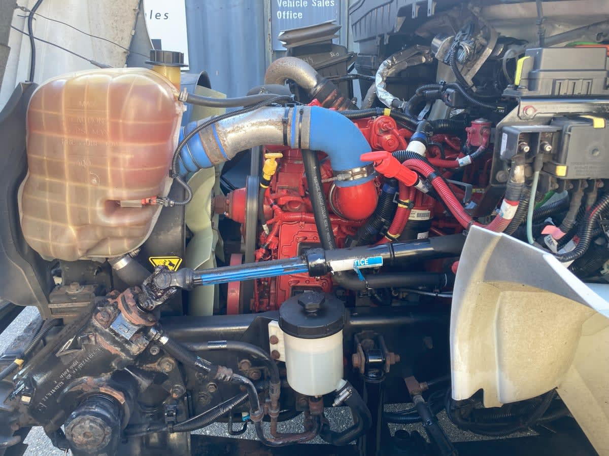 2019 Navistar International 4300 813922