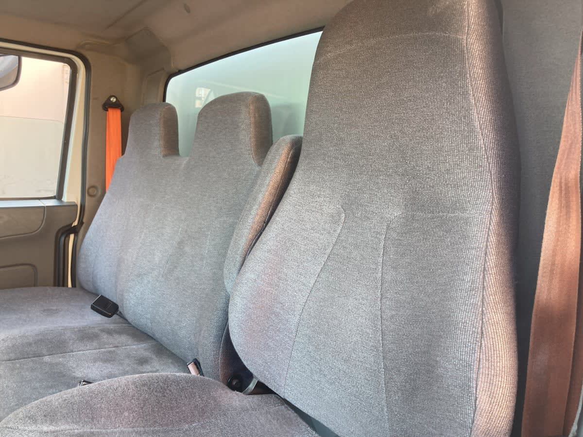 2019 Navistar International 4300 813922