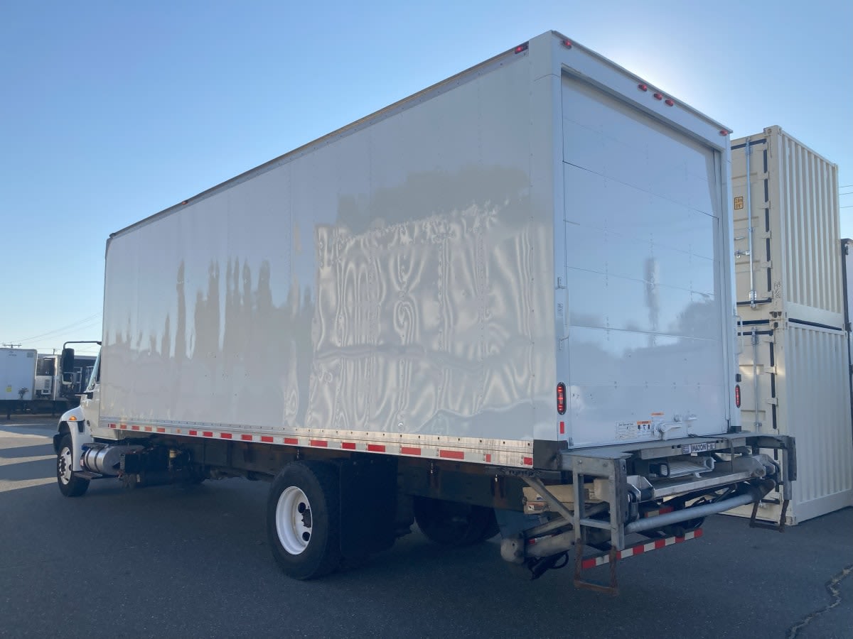 2019 Navistar International 4300 813922