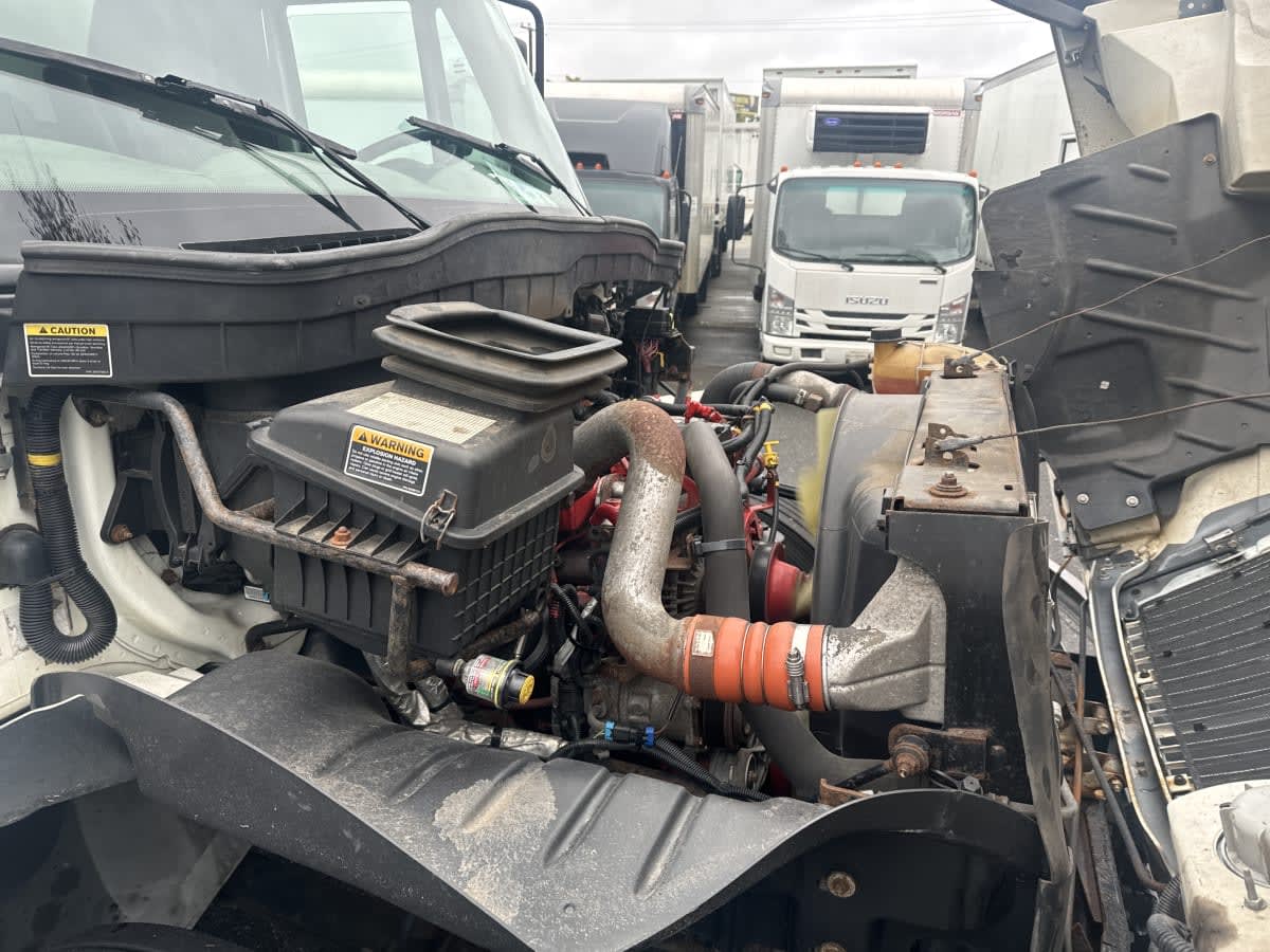 2019 Navistar International 4300 813927
