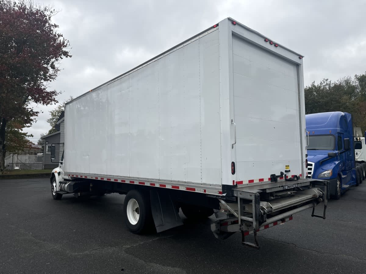 2019 Navistar International 4300 813927