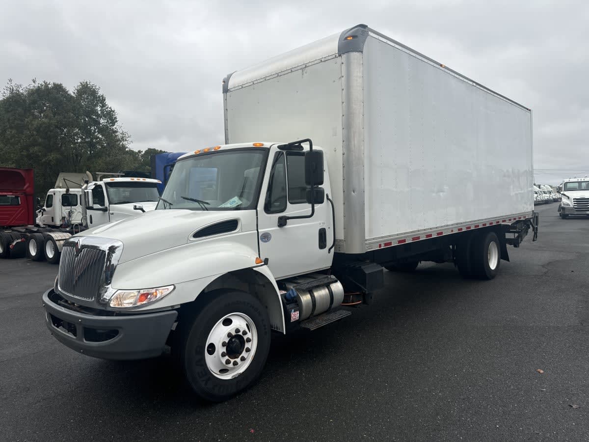 2019 Navistar International 4300 813927