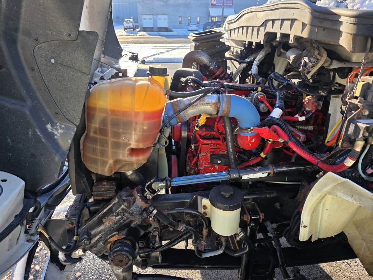 2019 Navistar International 4300 813929