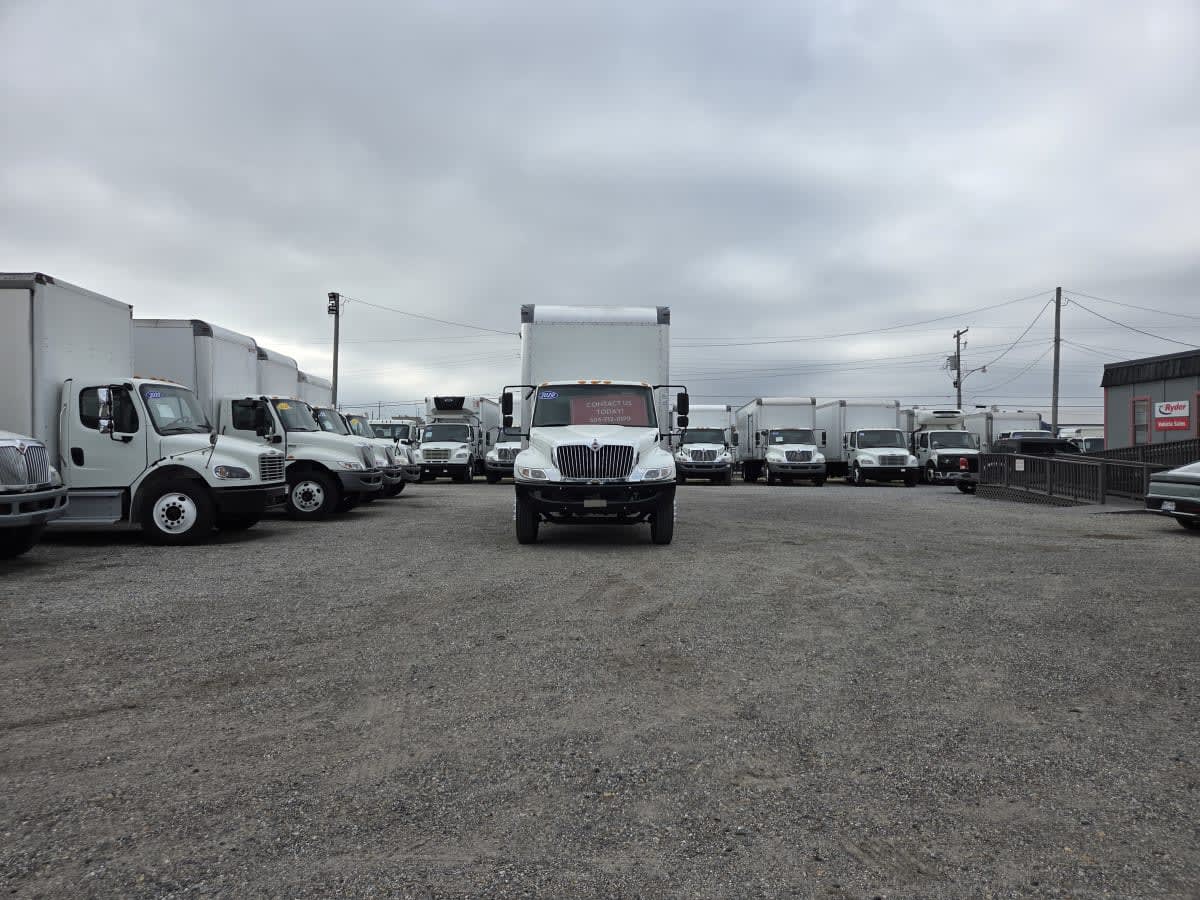 2019 Navistar International 4300 813933
