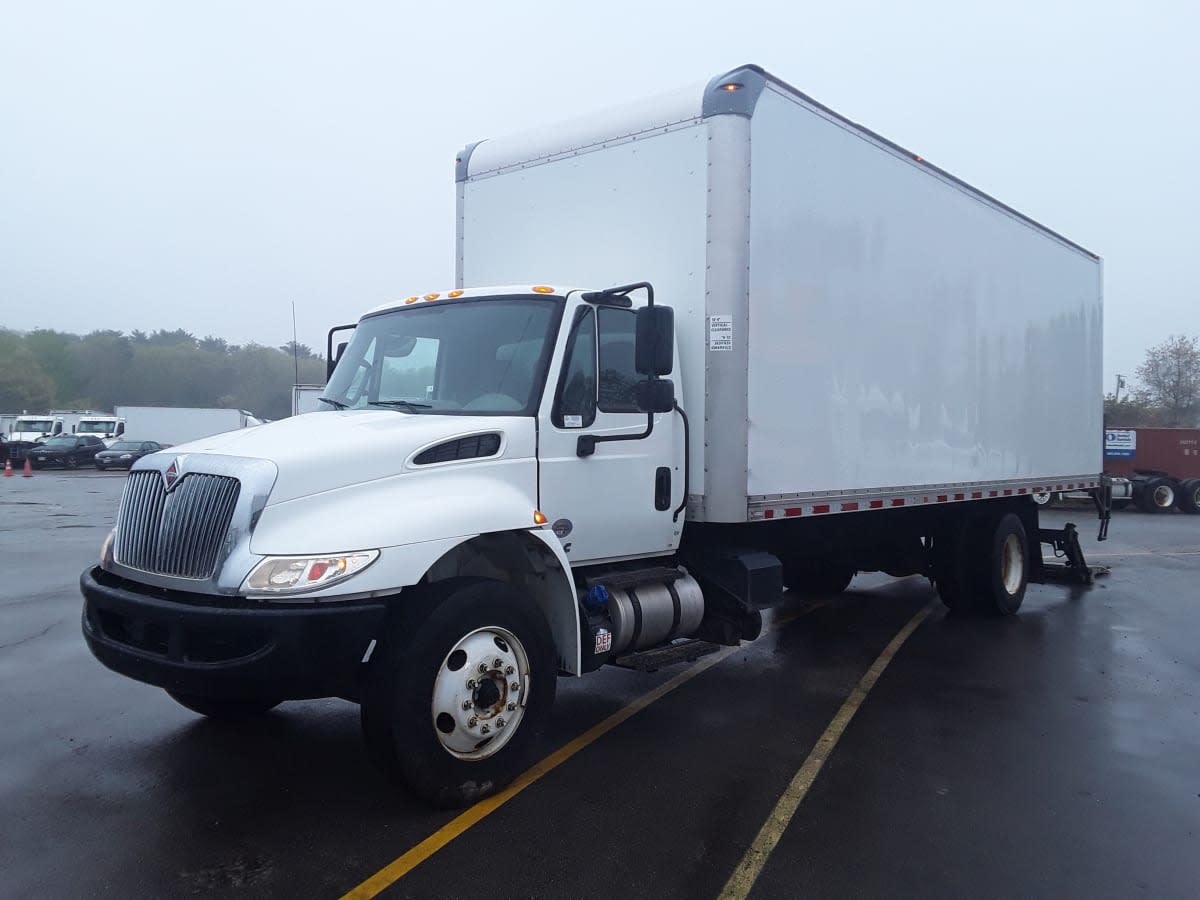 2019 Navistar International 4300 813941
