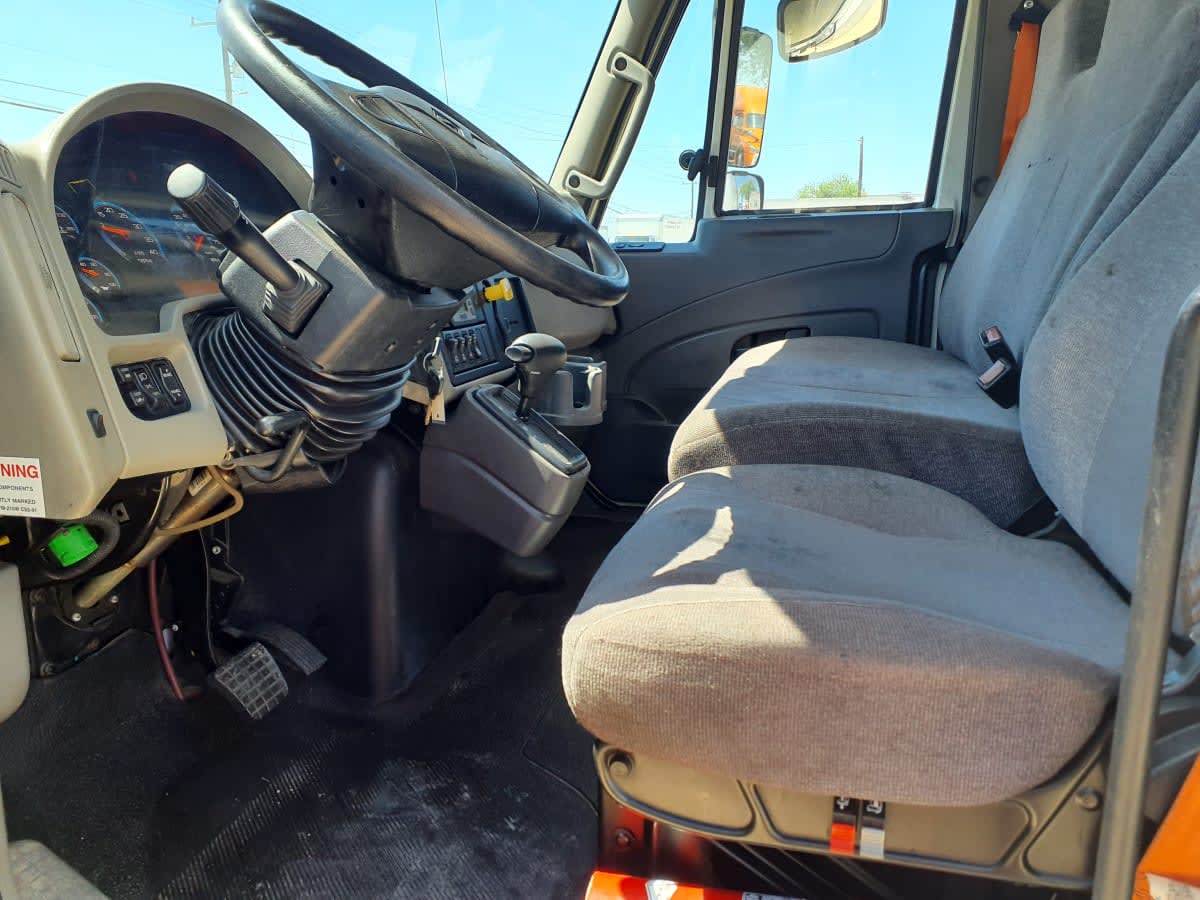 2019 Navistar International 4300 813944