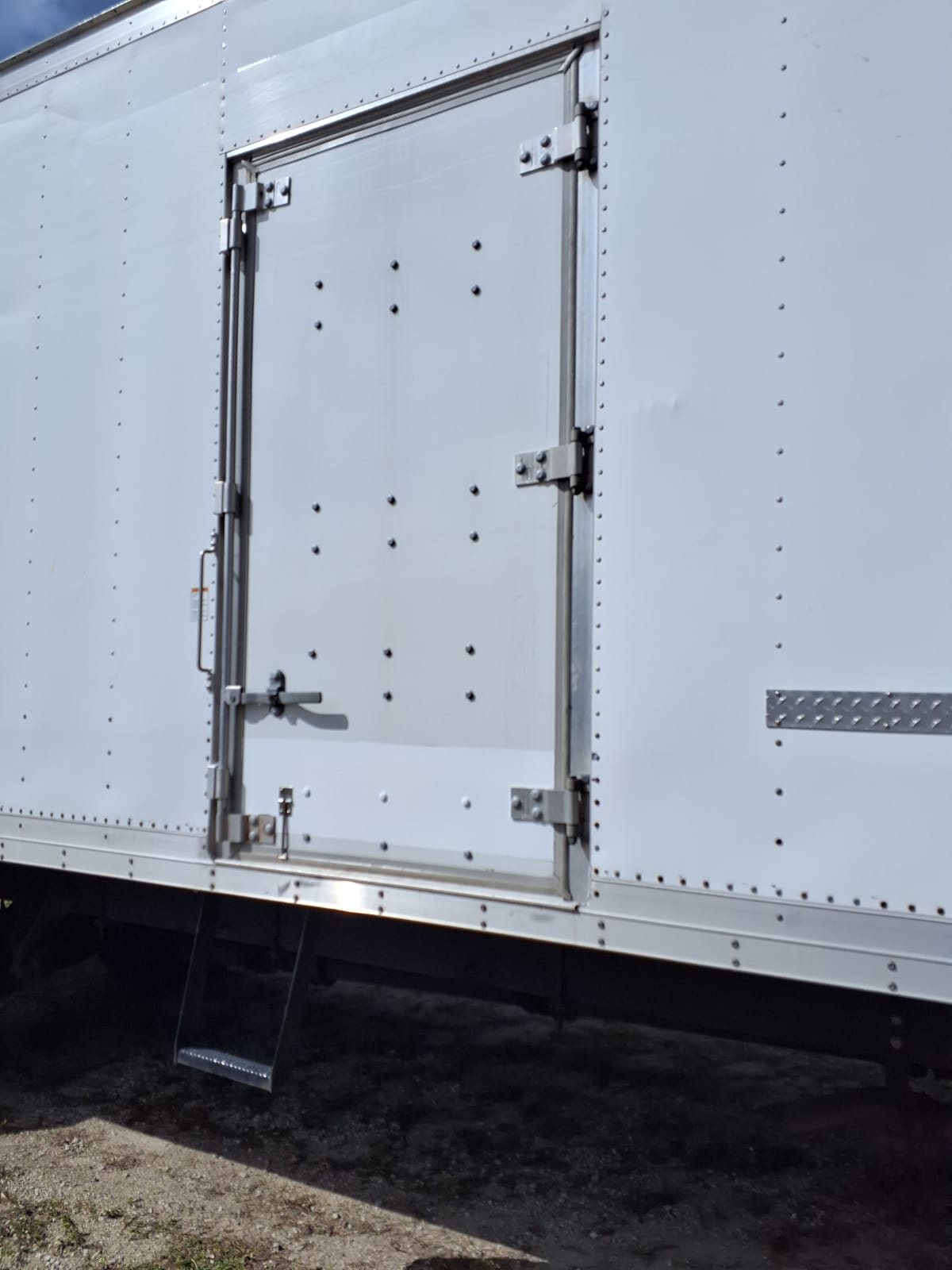 2019 Navistar International 4300 813957