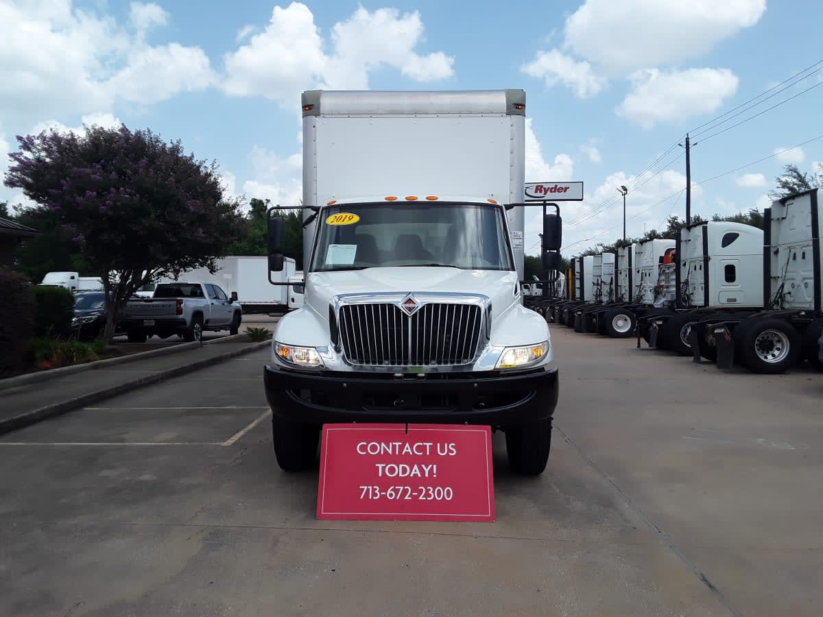 2019 Navistar International 4300 813994