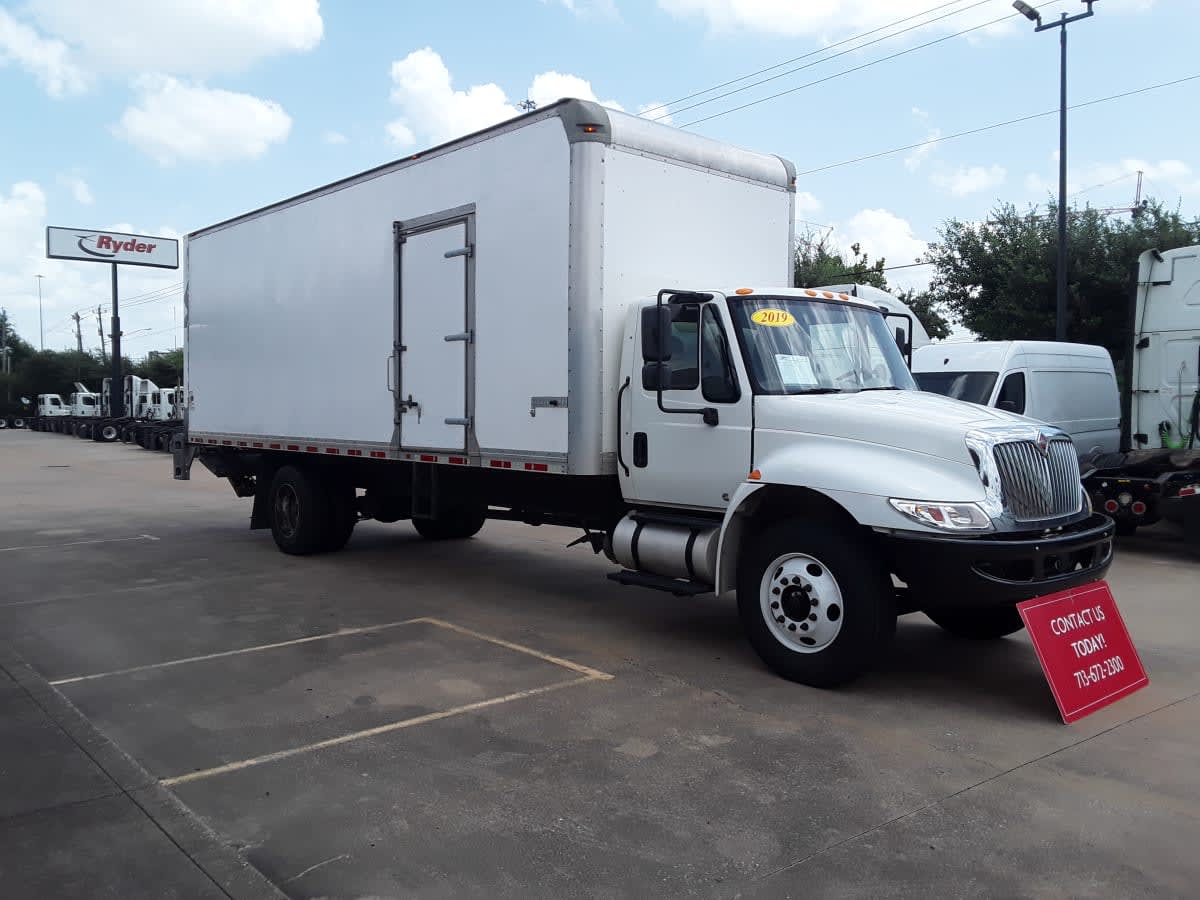 2019 Navistar International 4300 813994