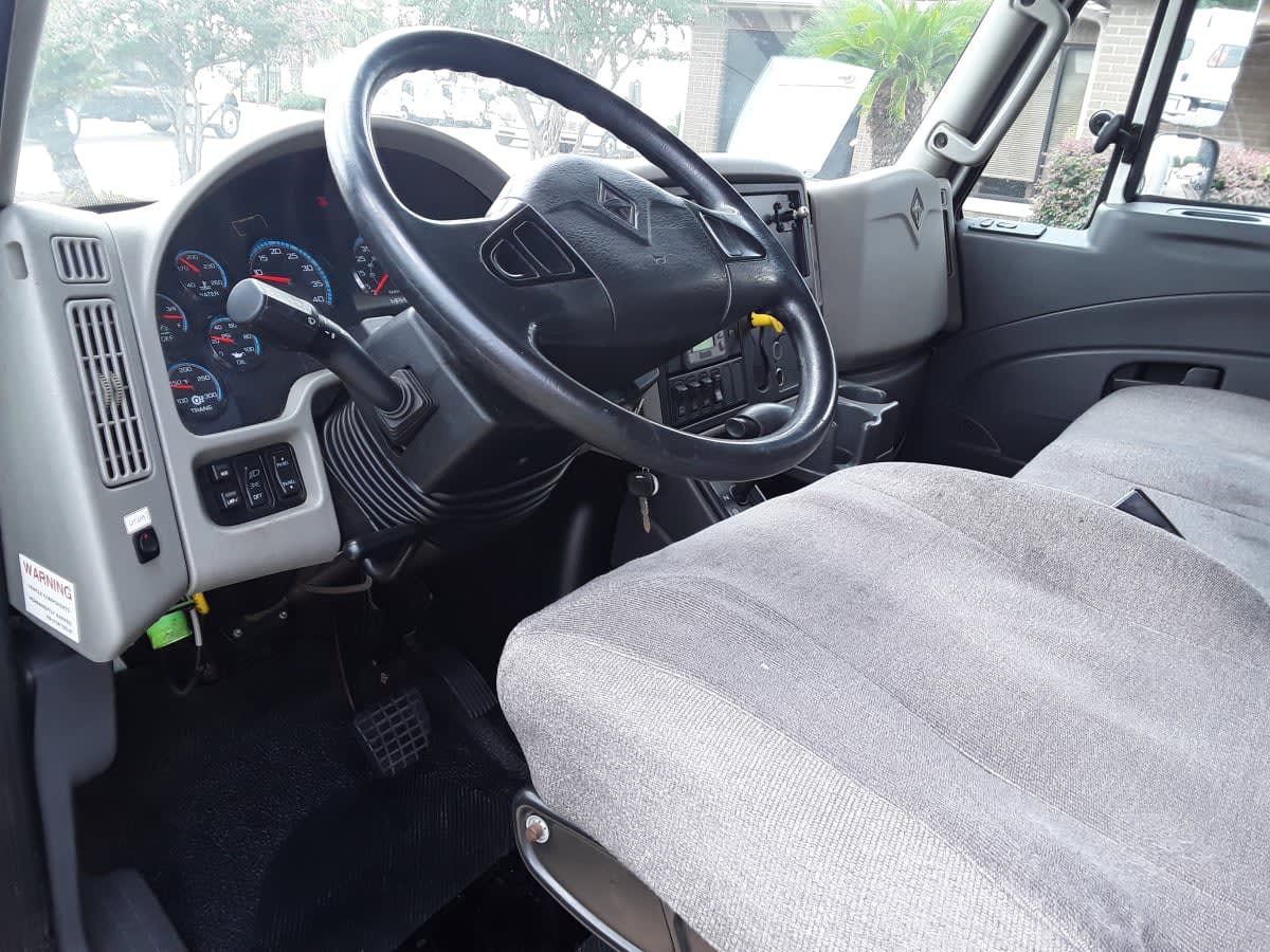2019 Navistar International 4300 813994