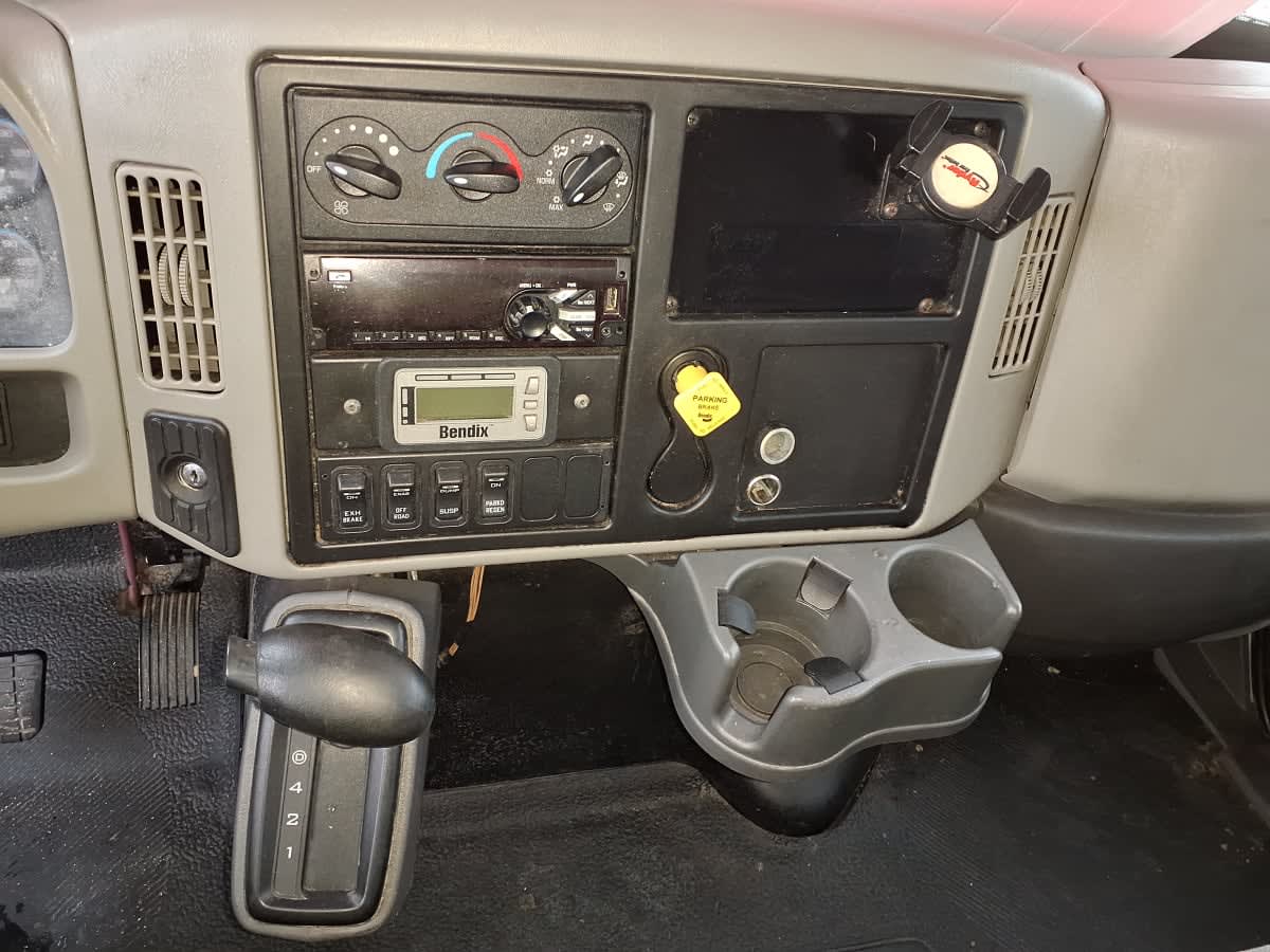 2019 Navistar International 4300 813996