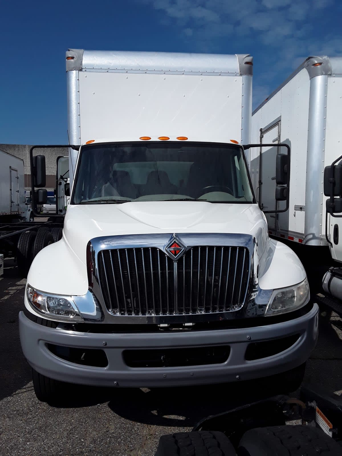 2019 Navistar International 4300 814012