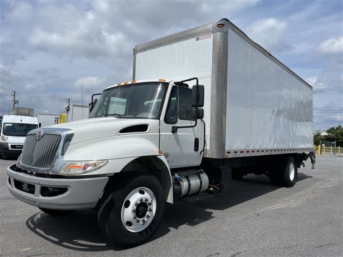2019 Navistar International 4300 814034