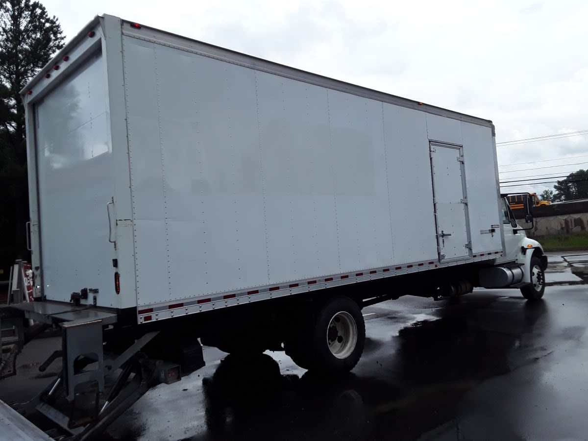 2019 Navistar International 4300 814040