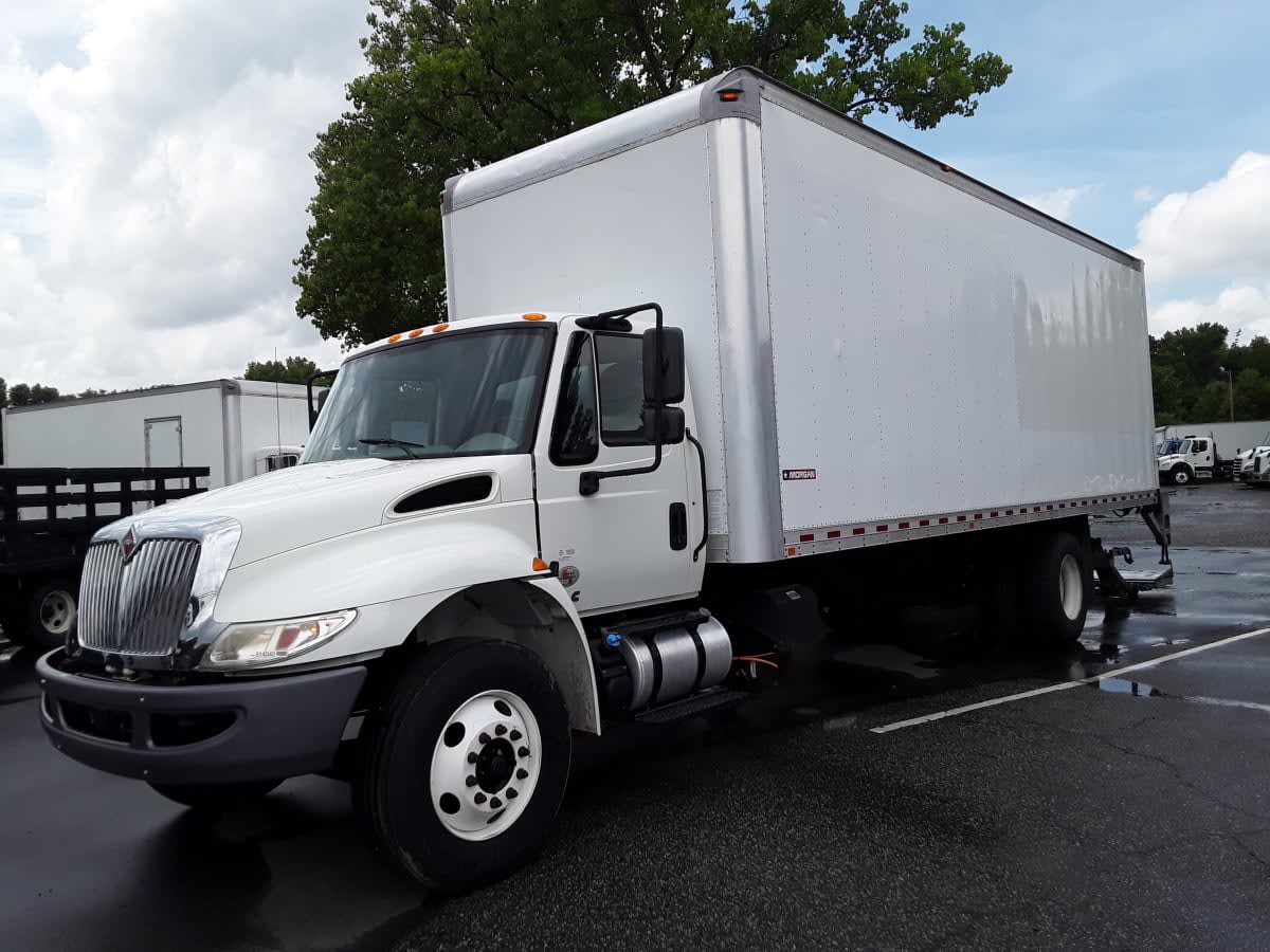 2019 Navistar International 4300 814040