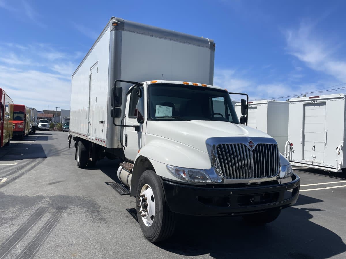 2019 Navistar International 4300 814044